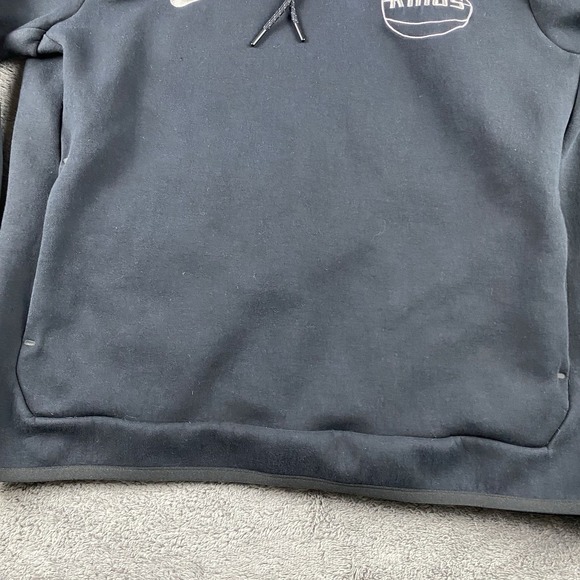 Nike Tech Fleece NBA Sacramento Kings Mens Large Fitted Black Pullover Hoodie - Picture 2 of 16